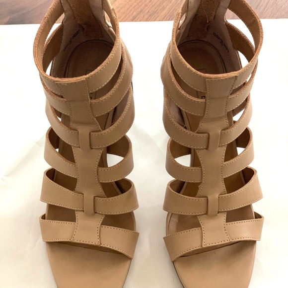 ATWELL Camel Colored Leather Block Heel Sandals - Picture 3 of 9